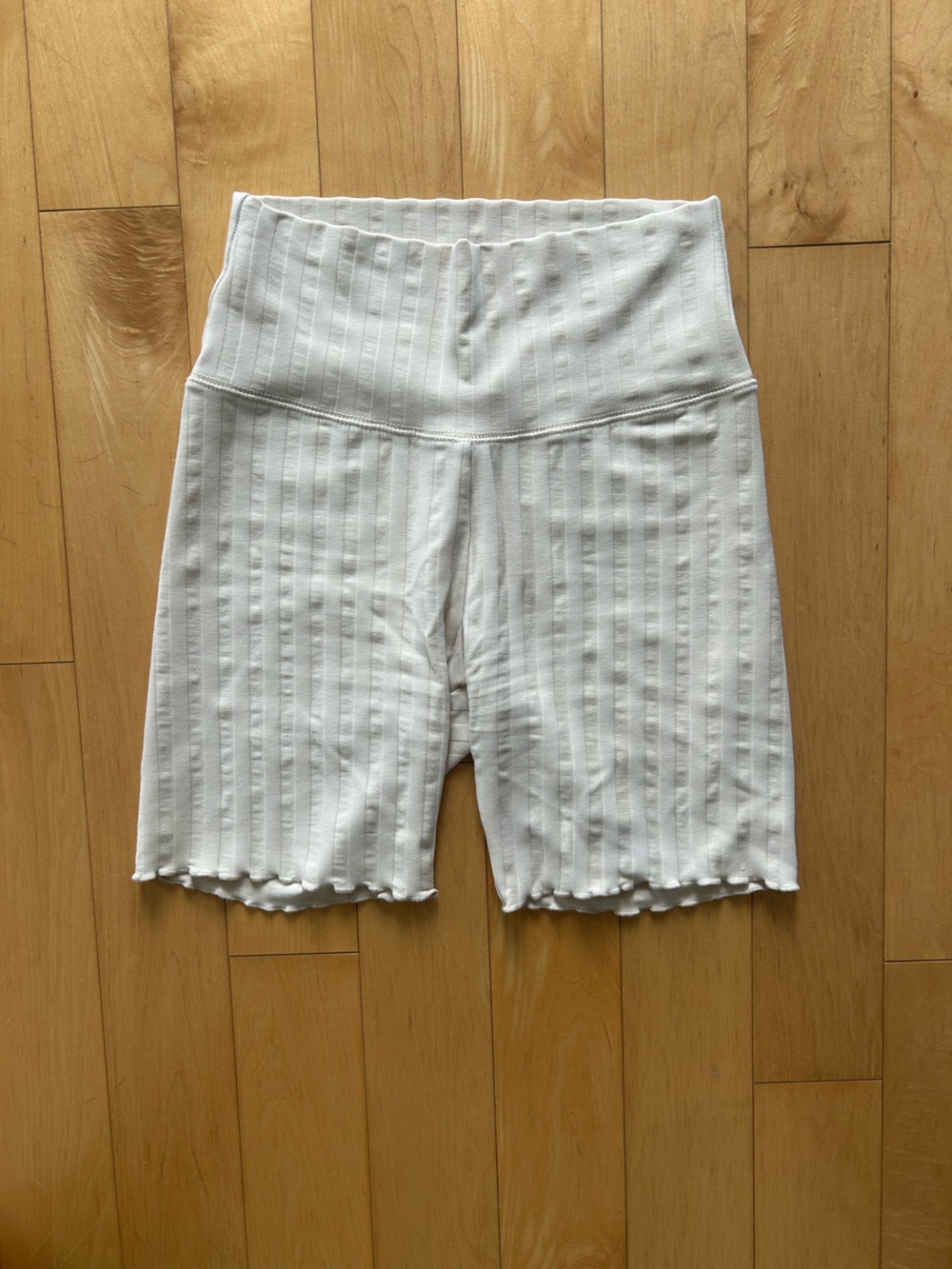 Aerie Crème Ribbed Women's biker shorts